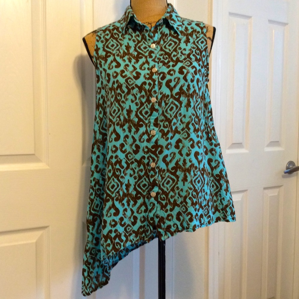 Blue Ginger asymmetrical hem sleeveless collared Aloha tribal print top size S